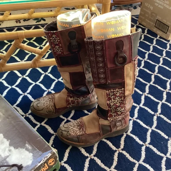 One of A Kind - Picture 3 of 3